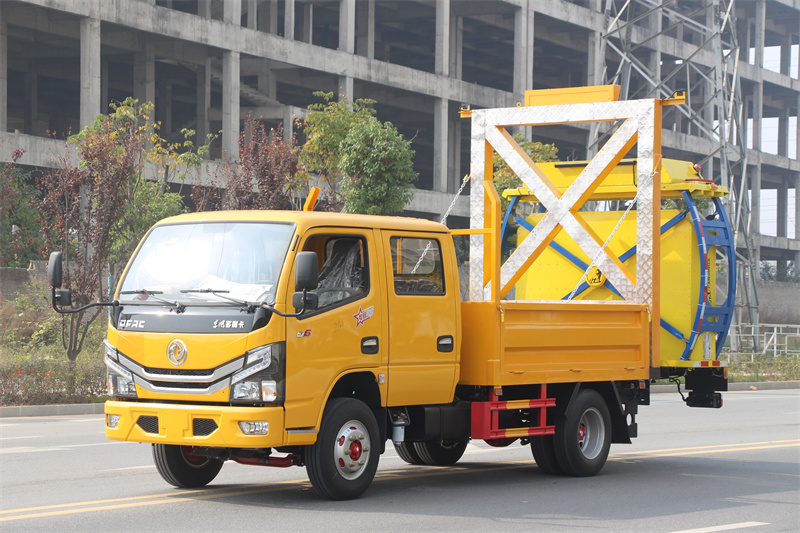 東風(fēng)D6防撞緩沖車(chē)