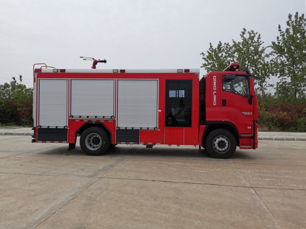 五十鈴6噸水罐消防車(chē)